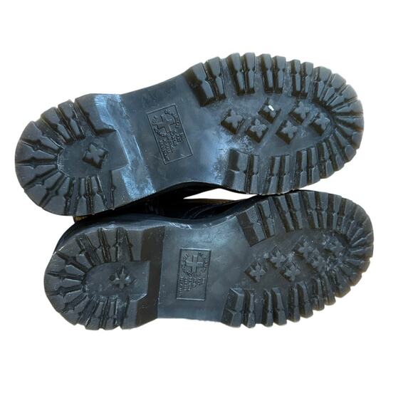 Dr. Martens Women's Jadon Boot Black Leather Faux Fur Lined Platforms Size 6 - Picture 6 of 9